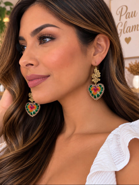 Hand-Embroidered Floral Heart Earrings – Mexican Artisan Jewelry (Copia)