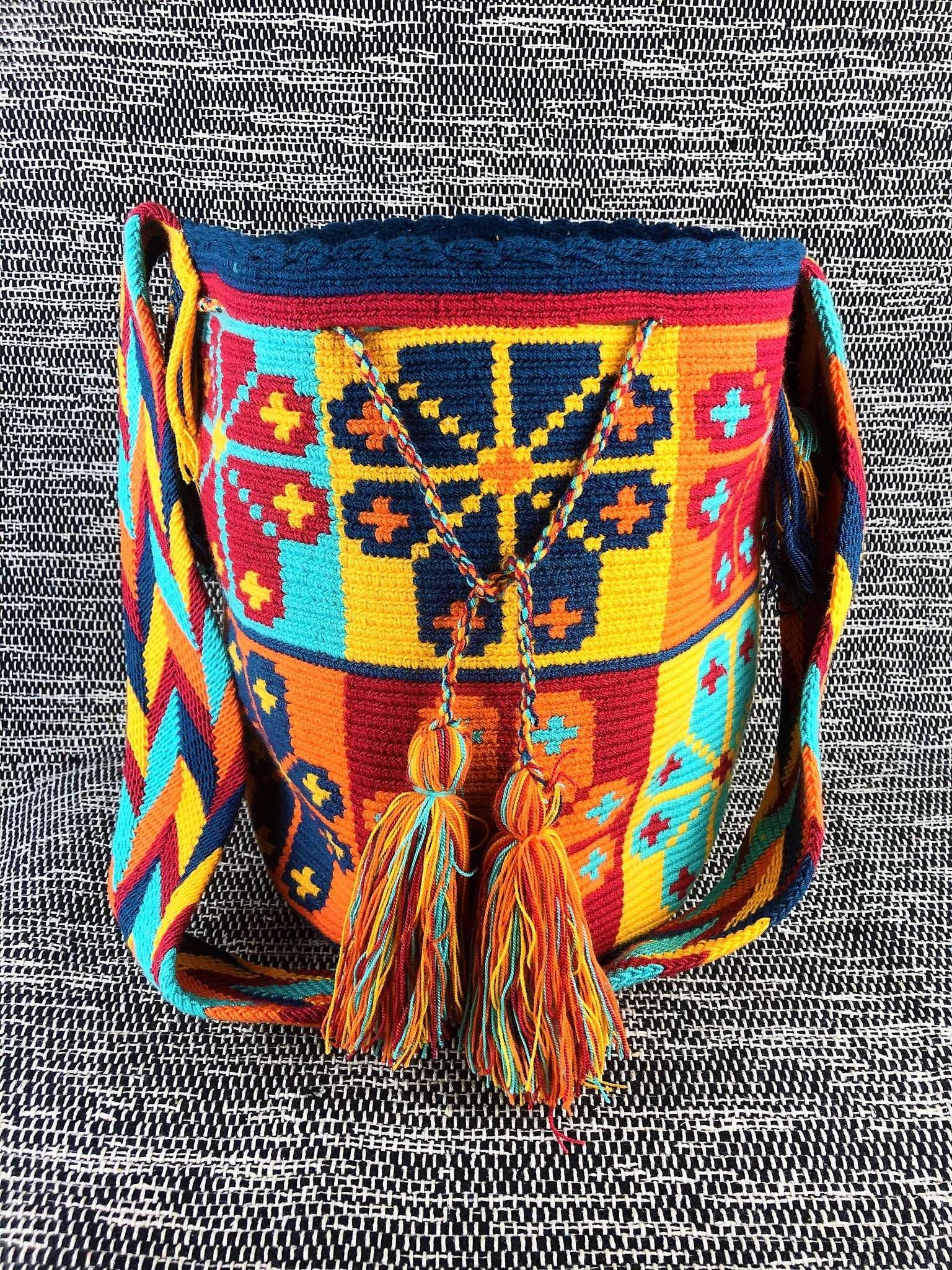 Wayuu / Colombian - "Mochila" bag - Multicolor