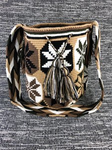 Wayuu / Colombian - "Mochila" bag - Earth tones