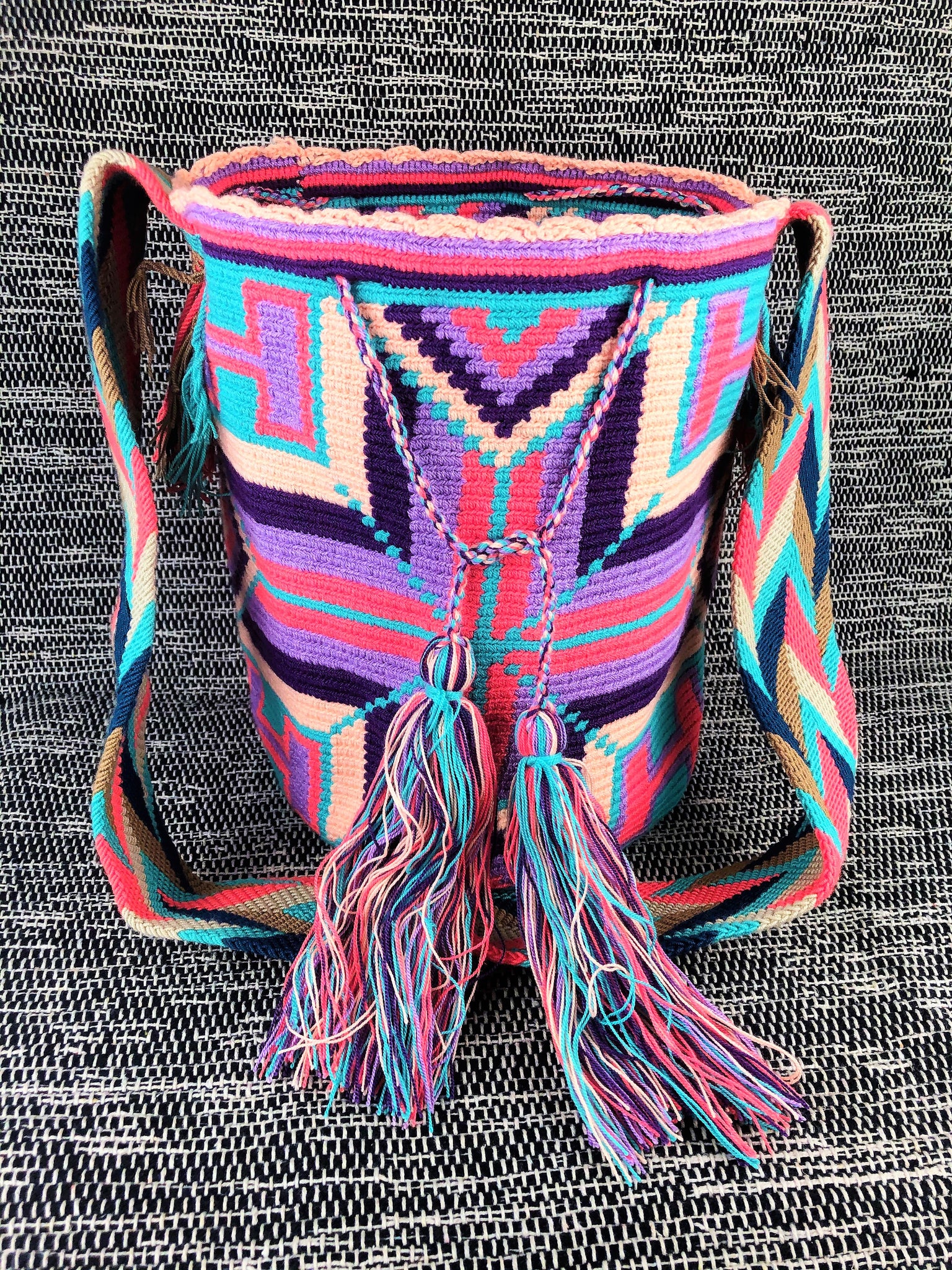 Wayuu / Colombian - "Mochila" bag - Pastel